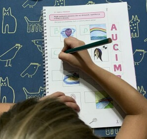 Předškolačka Eli: Hravě k prvnímu čtení a psaní