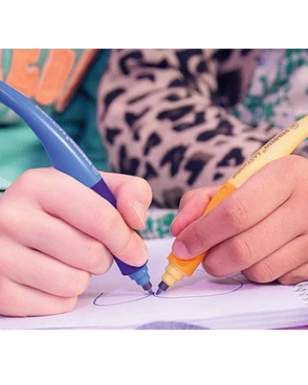 Jak postupovat při výběru psacích potřeb do první třídy?