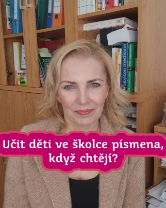 Učit děti ve školce písmena, když chtějí?