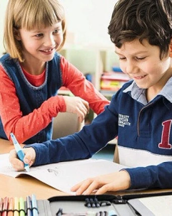 Jaké psací potřeby do první třídy? Hlavně ergonomické!